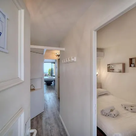 Immogroom - 2 Sea View - Renovated - Swimming Pool - Parking - Ac Apartment *