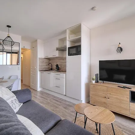 Immogroom - 2 Sea View - Renovated - Swimming Pool - Parking - Ac Apartmán